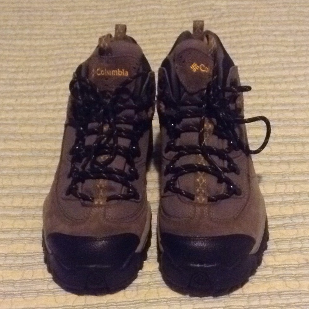 Columbia hiking boots